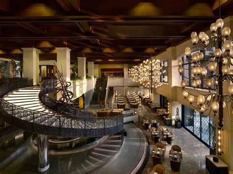 manilatonigh|sofitel manila philippines.